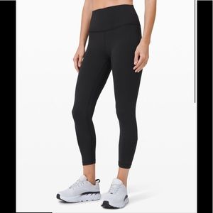 Lululemon wunder trains